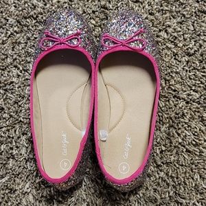 Girl's shoes